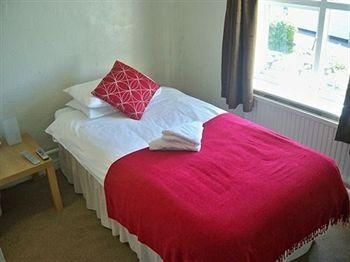 Nelson and Railway Inn2