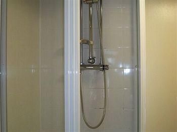 Nelson and Railway Inn4