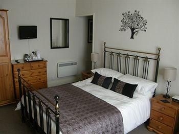 Adcote House3