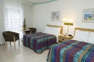 Days Hotel Thunderbird Beach Resort2