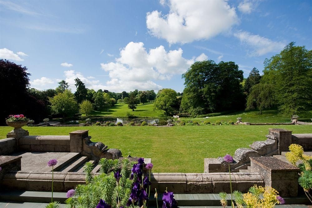 COWLEY MANOR3
