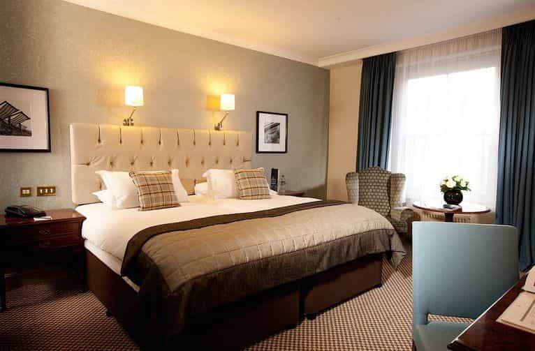 De Vere Grand Brighton . De Vere Grand Brighton .