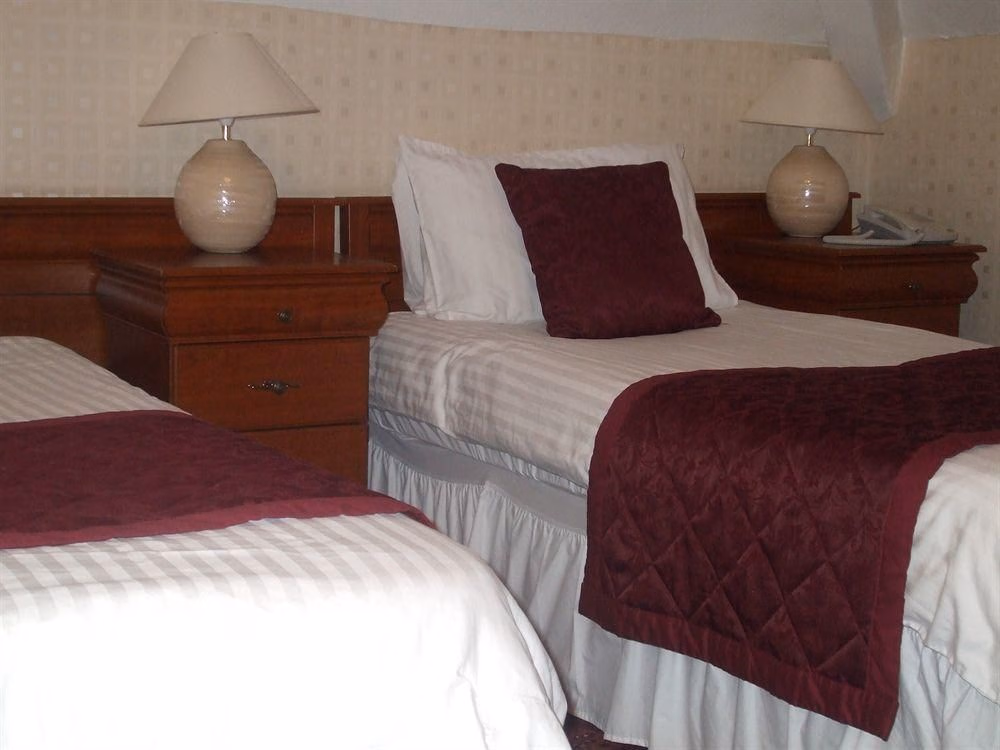 Waverley Hotel2