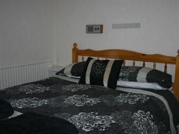 Netherton House Guest House2