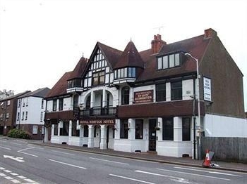 Royal Norfolk Hotel4