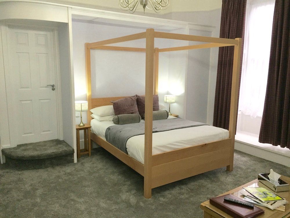 โรงแรมนอร์ตันเฮาส์ (Norton House Hotel)0