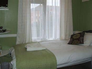 Pink House Bed and Breakfast Pink House Bed and Breakfast