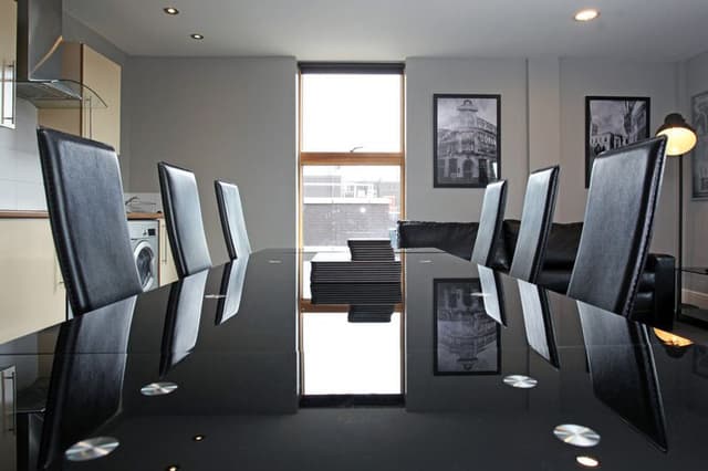 APARTMENT CAPACITY 8 TWO BEDROOMS