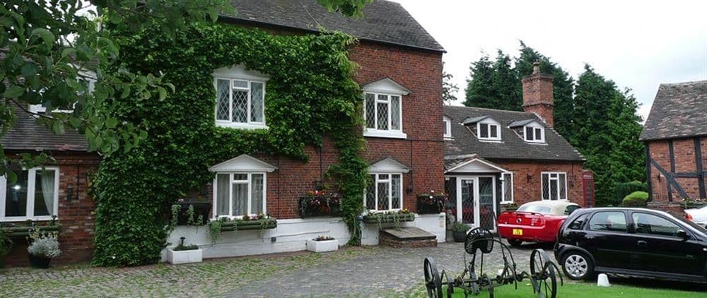 Featherstone Farm Hotel Featherstone Farm Hotel