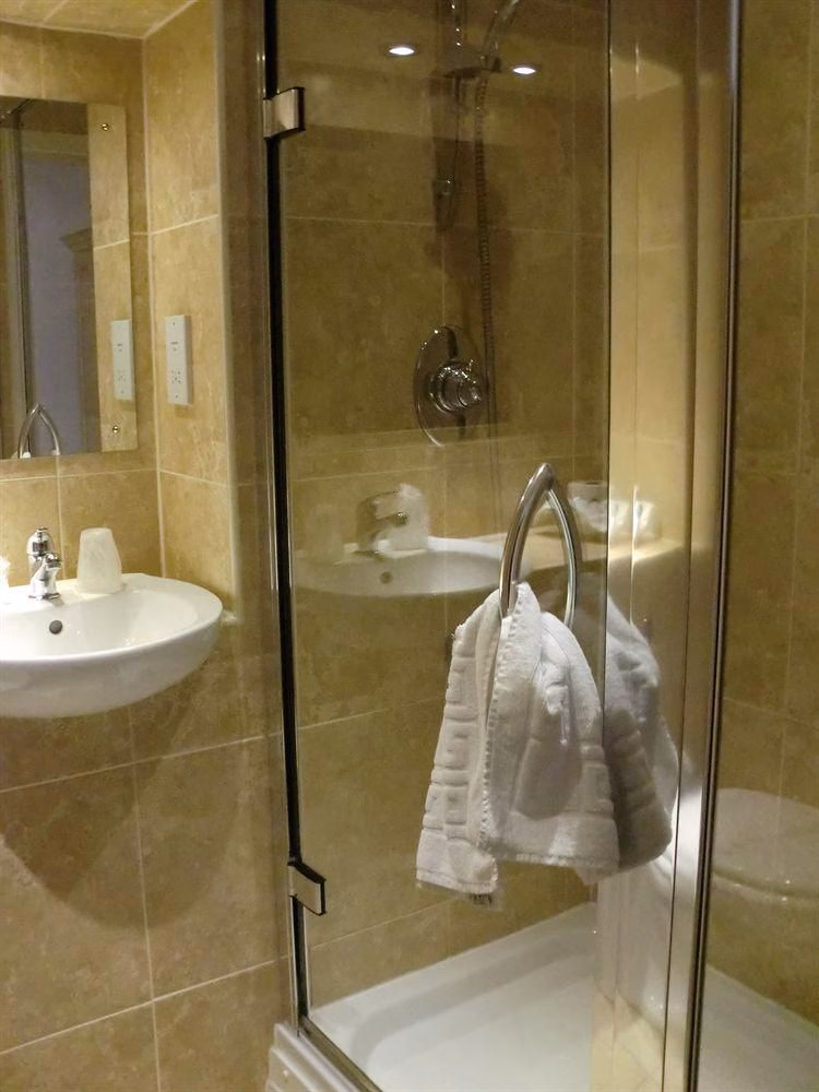 โรงแรม เดอะ เบอร์ลีย์ อาร์ม (The Birley Arms Hotel)2
