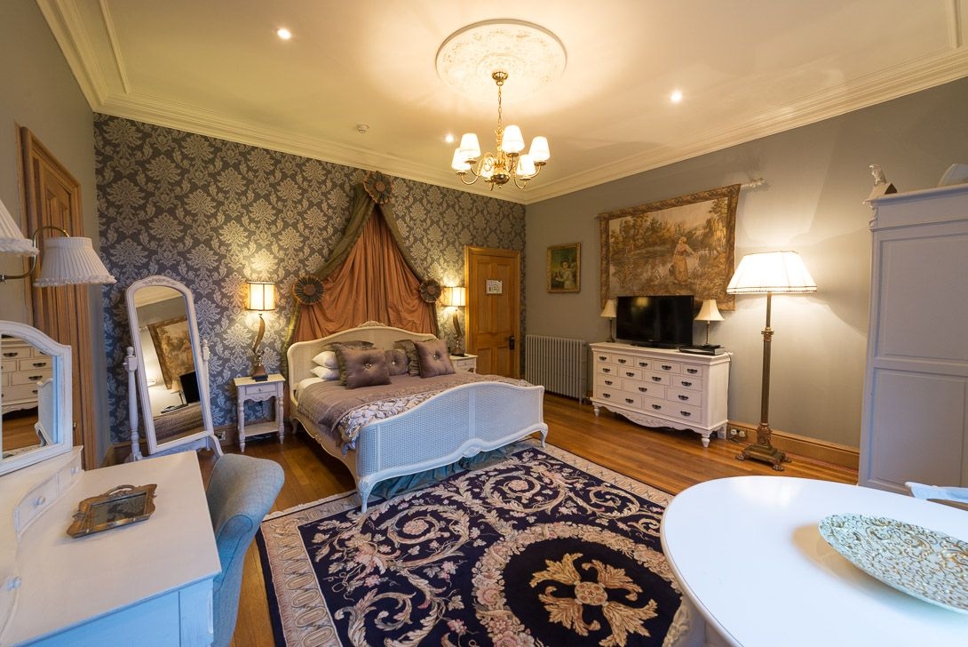 Eden Mansion3