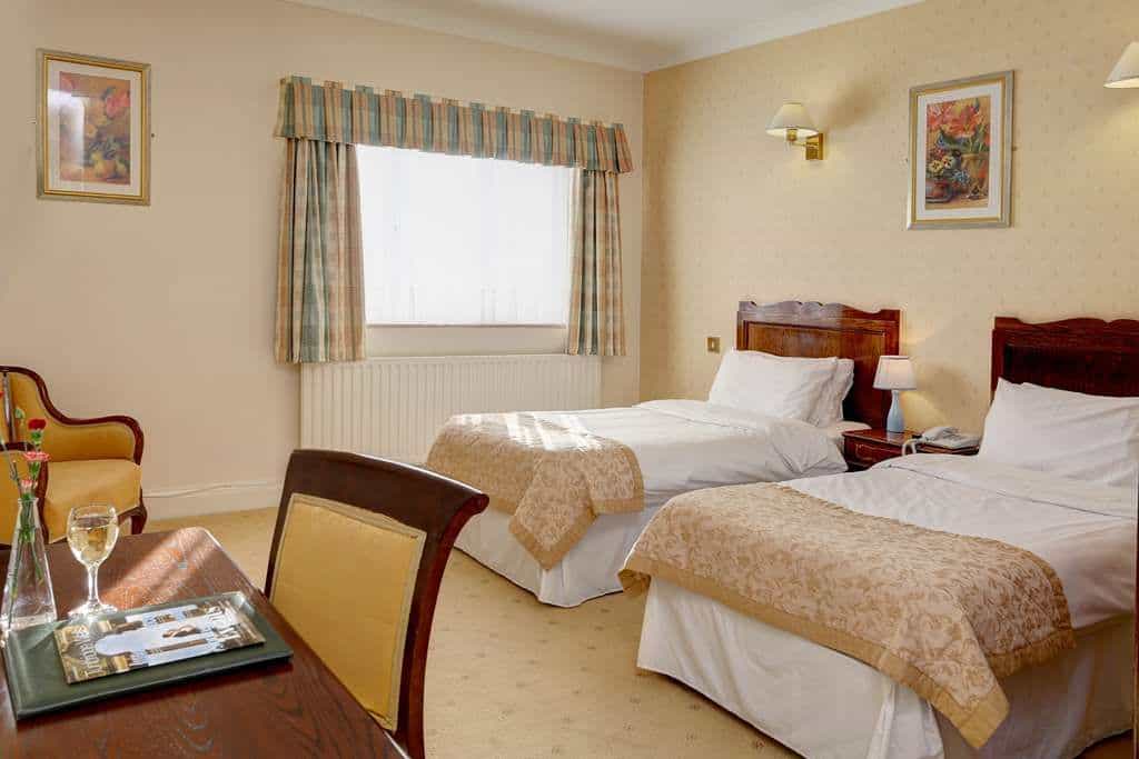 Hadlow Manor Hotel