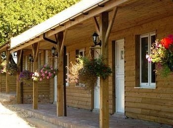 The Square & Compass Inn0