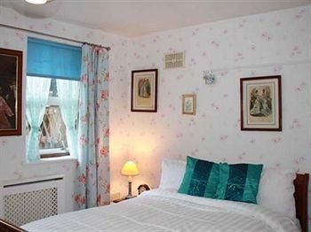 Diana Lodge2