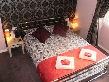 Grimscote Manor Hotel4