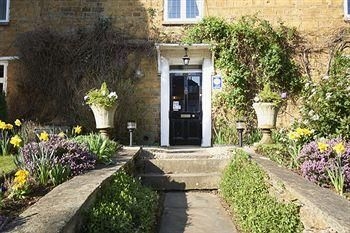 Easington House- Guest House0