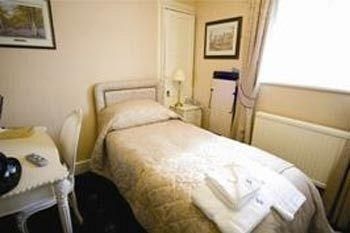 Abbington Hotel2