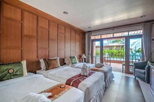 Family Room (3 Adults)