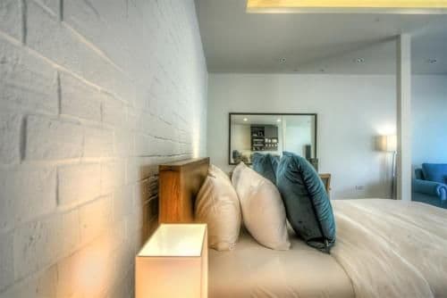 King Studio with Sofa Bed