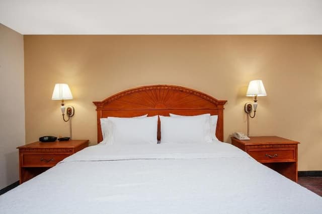 DOUBLE KING SIZE BED