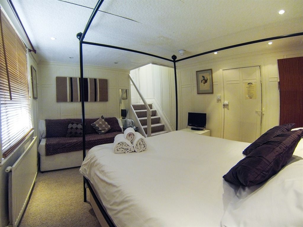 ดิ เอ็กซ์ โฮเทล บรันสวิก สแควร์ (The X Hotel Brunswick Square)4