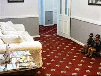 Brook House Hotel4