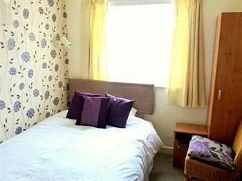 Camelot House2