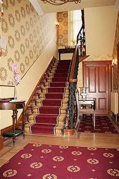 Langley Bank Guest House0