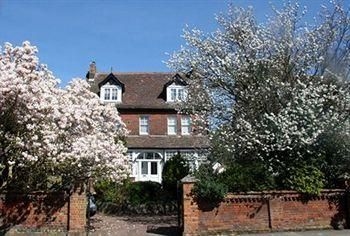Salisbury House1