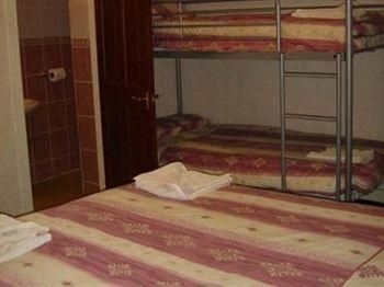 โรงแรม ดิ อัลบานี (The Albany Hotel)2