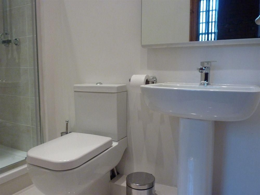 Ashton House - Hostel2