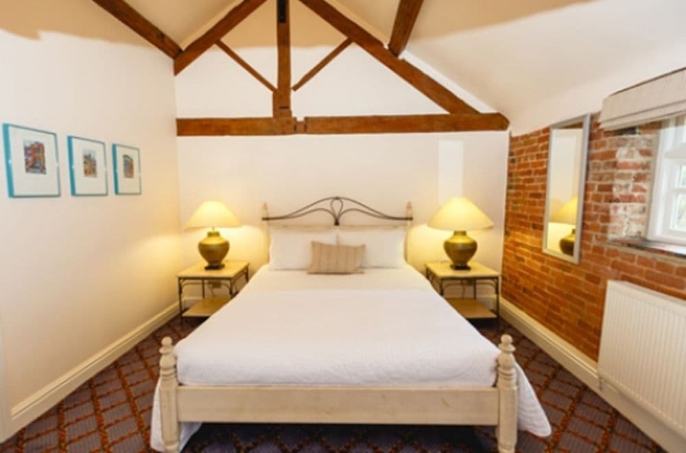 Donington Park Farmhouse Hotel Donington Park Farmhouse Hotel