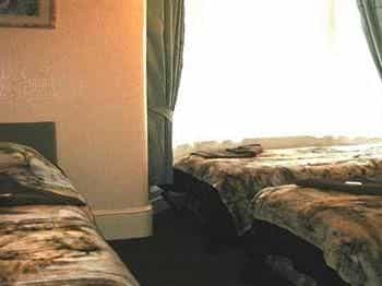 Willow Grove Hotel Willow Grove Hotel