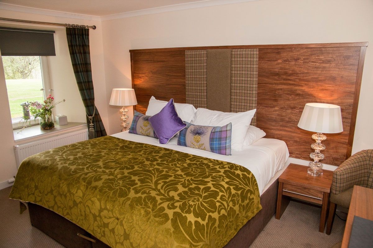 Muckrach Hotel1