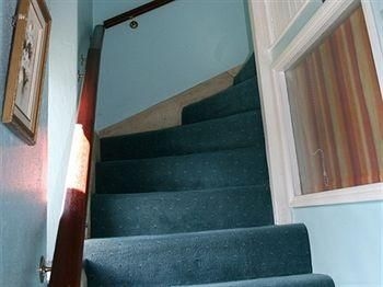 The Old Court - Guest house4