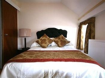 East Gate Inn3