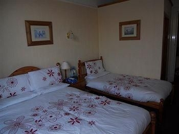 Cherrytree Villa Guest House3