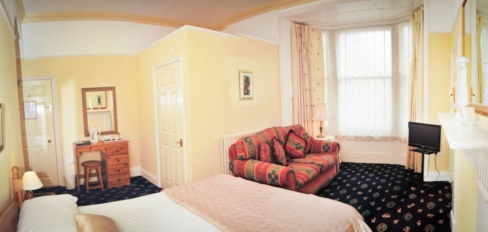 Gloucester House3