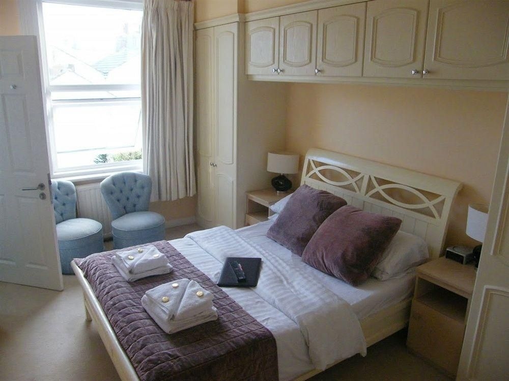 ซีฟิลด์ เฮาส์ (Seafield House)0