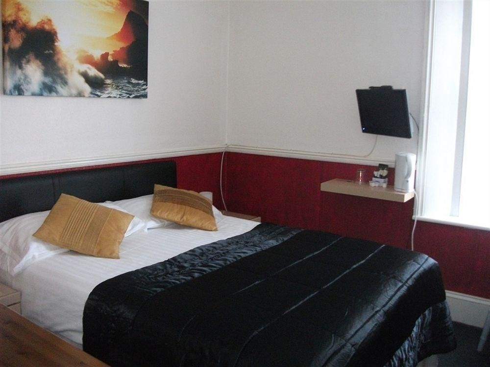 George Hotel - B&B4
