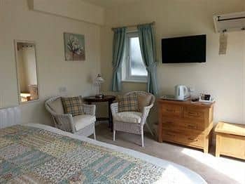 Yeoman's Acre Bed & Breakfast Yeoman's Acre Bed & Breakfast