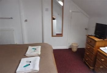 Charlotte Guest House0