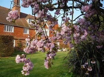 Orchards Retreat0