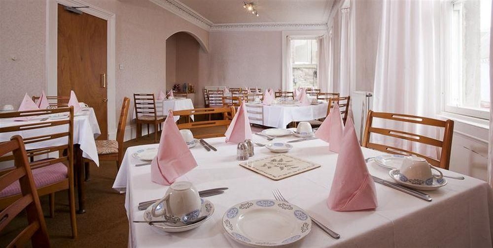 โรงแรมเวฟเวอร์ลีย์ (Waverley Hotel)0