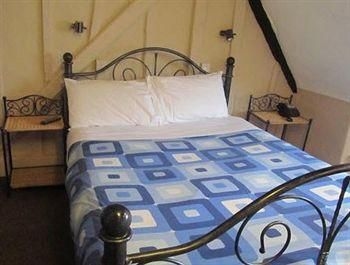 The Old Black Horse - Inn2