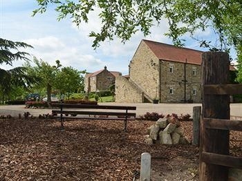 Clow Beck House - Guest house1