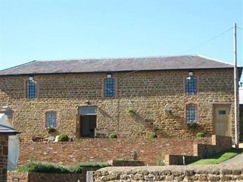 The Granary at Fawsley0