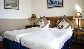 The Grosvenor Hotel3