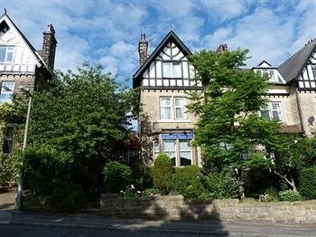 Hollins House4