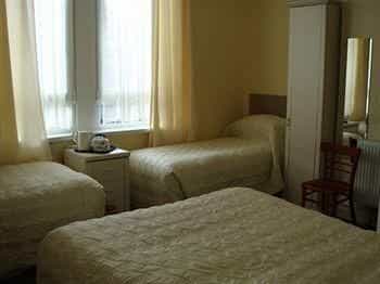 Beachcomber Hotel - Guest House Beachcomber Hotel - Guest House